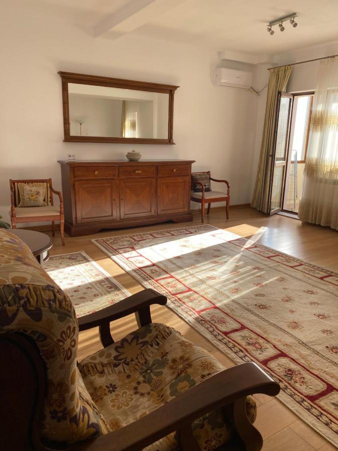 Peninsula Apartment, Constanta Exterior photo